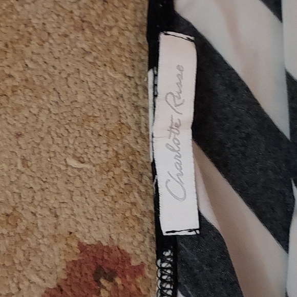 White crop jeans and halter top - Picture 9 of 11